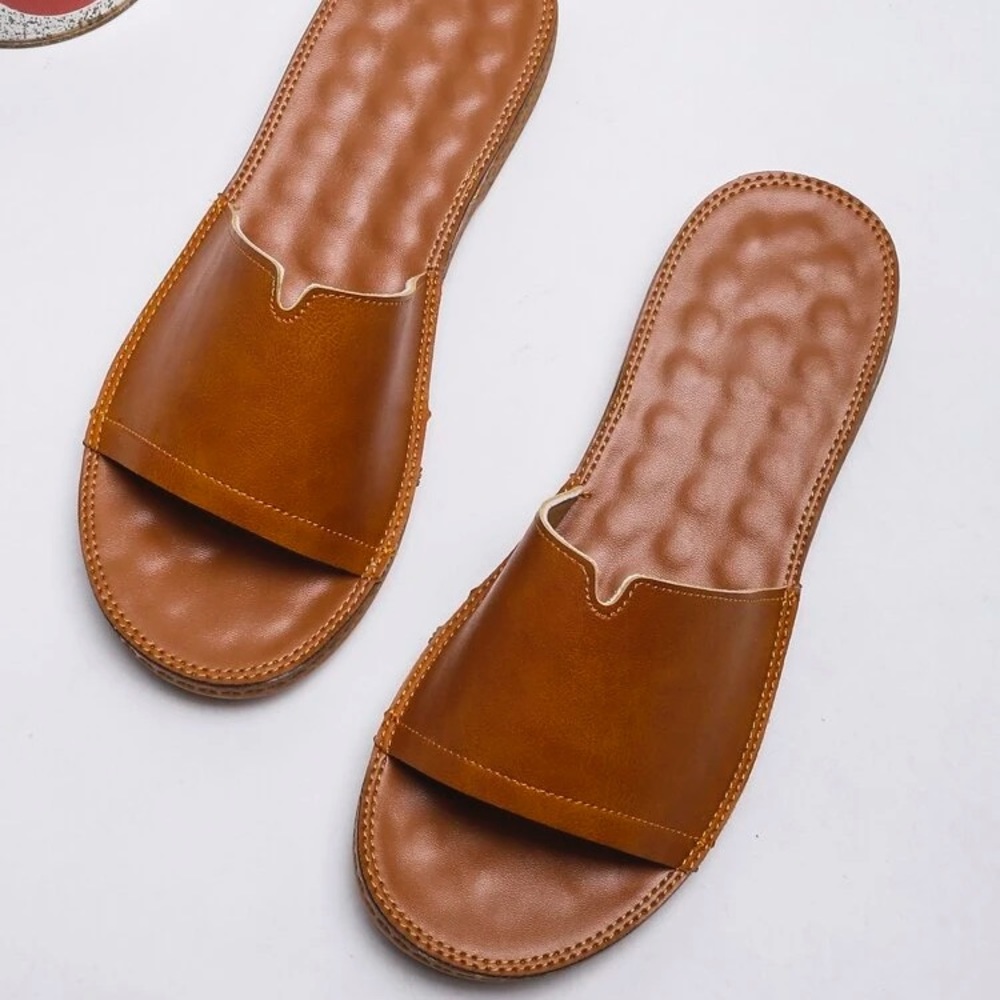 Open toe she in massage slides size 7.5